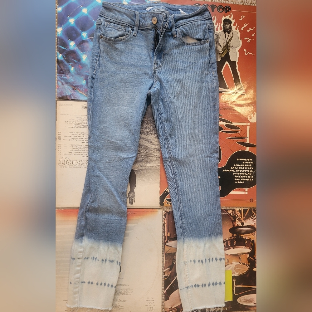 Old Navy Rockstar Super Skinny Dip Dye Jeans
